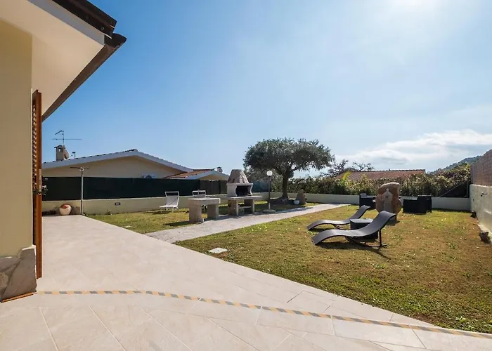 Villa Daniela- A 5 Minuti A Piedi Dalla Con Ac, Wifi E Parcheggi Privati